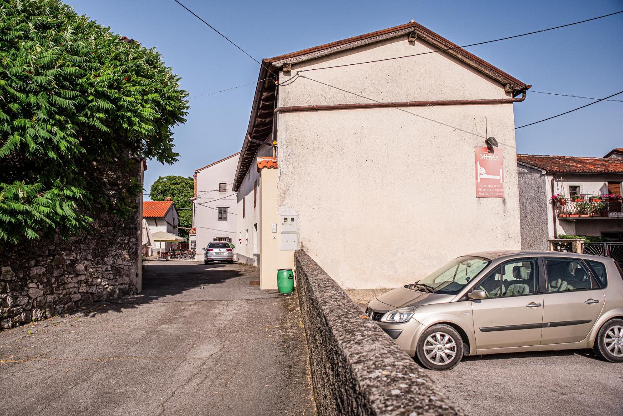 Guesthouse Muha Lipica Exterior photo